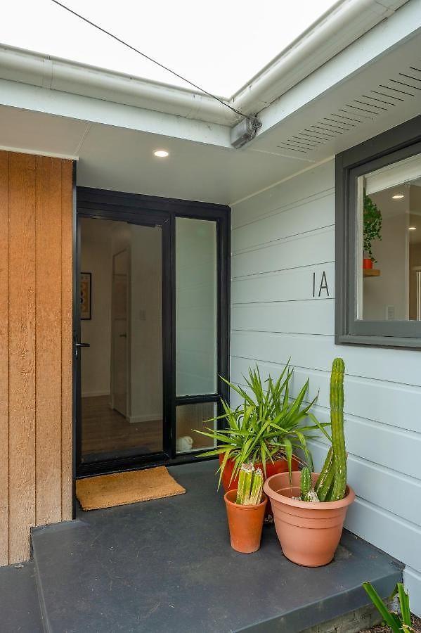 'mudgee Burrow' A Stylish Family * Mudgee