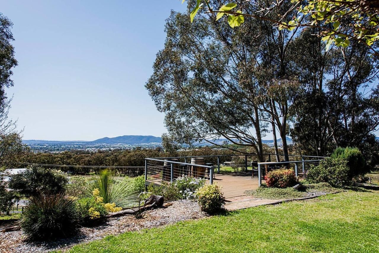 Holiday home 'omaroo' Homestead Escape Amongst Rolling Hills Mudgee