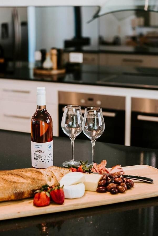 Holiday home 'omaroo' Homestead Escape Amongst Rolling Hills Mudgee