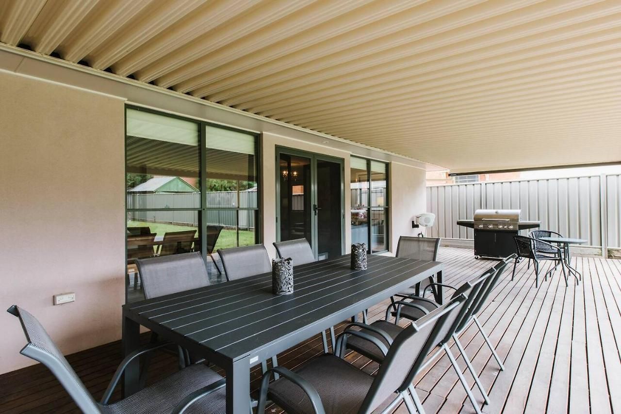 Gladstone Blush - Premium Comfort In Mudgee's Heart