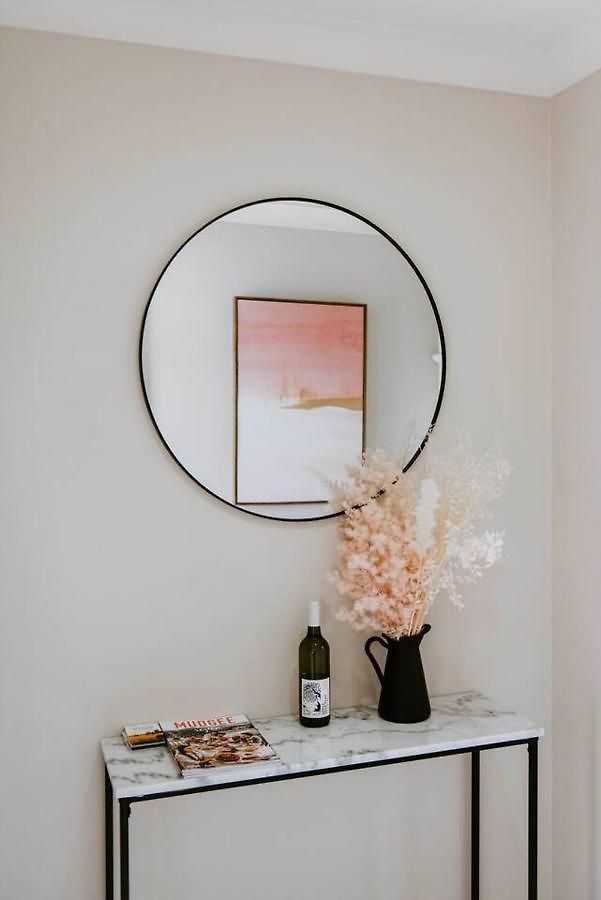 Gladstone Blush - Premium Comfort In Mudgee's Heart *