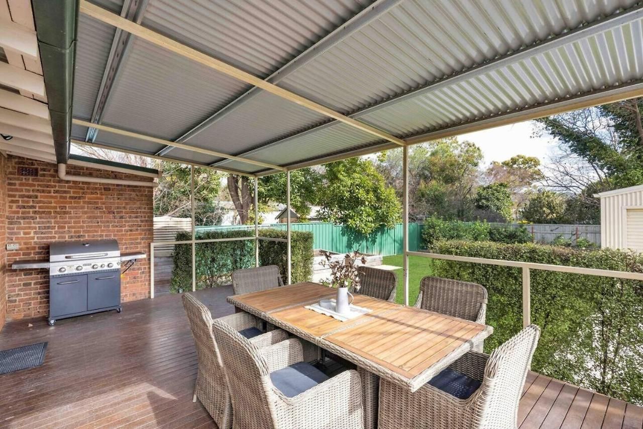 Holiday home Currawong - An Idyllic Group In Town Mudgee
