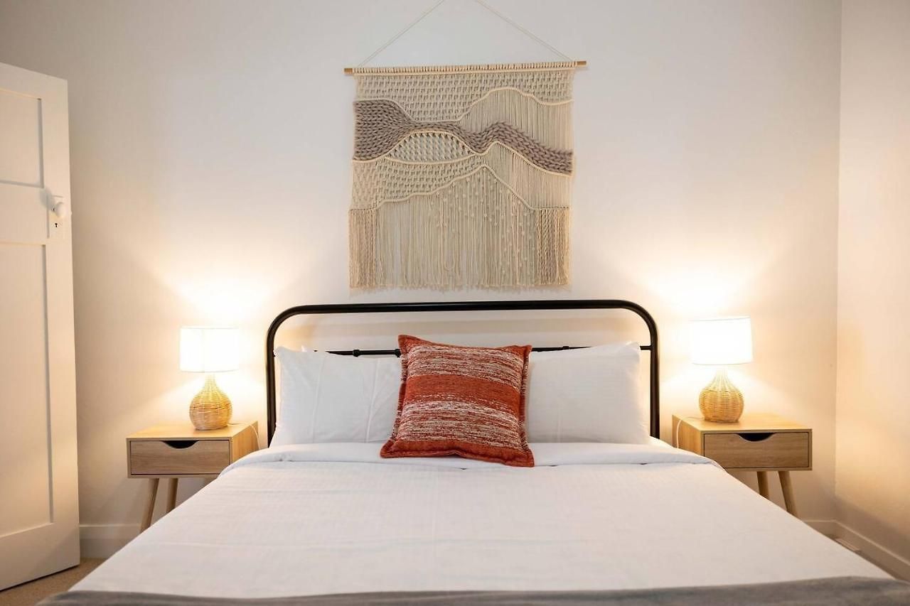 Currawong - An Idyllic Group In Town Holiday home Mudgee