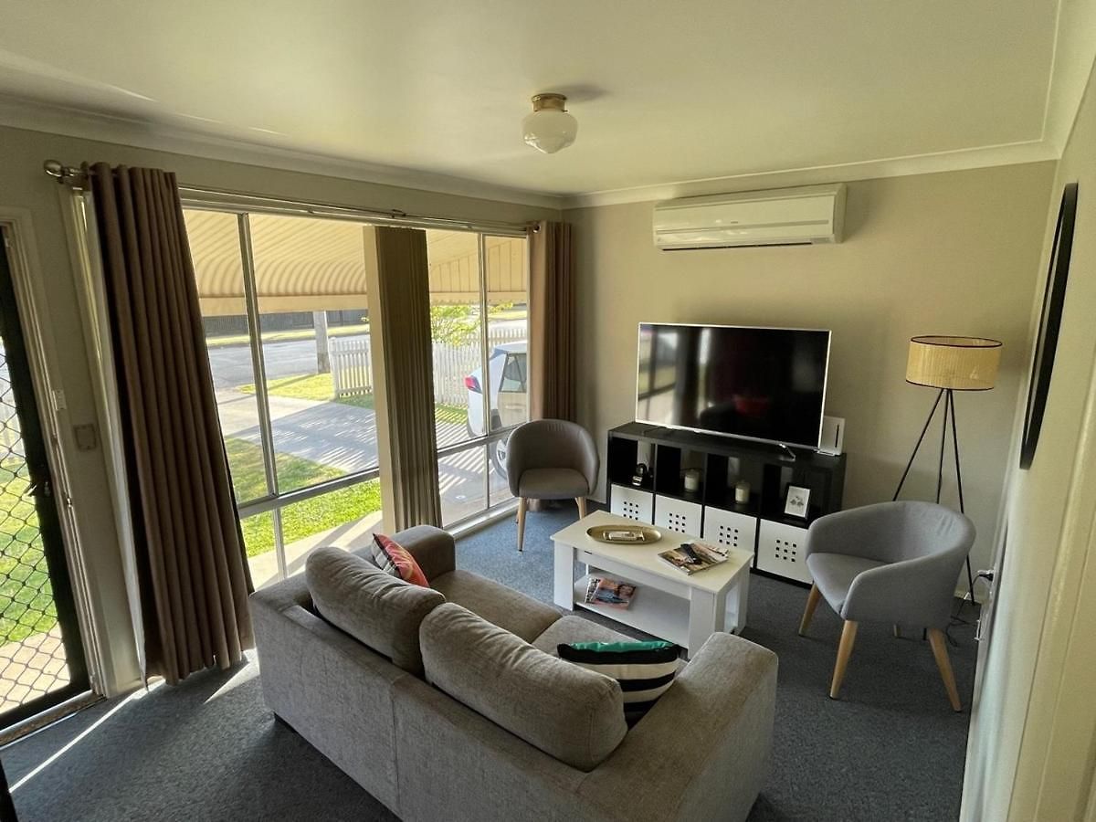 Holiday home Comfortable 2-bedroom In - Rest Easy *