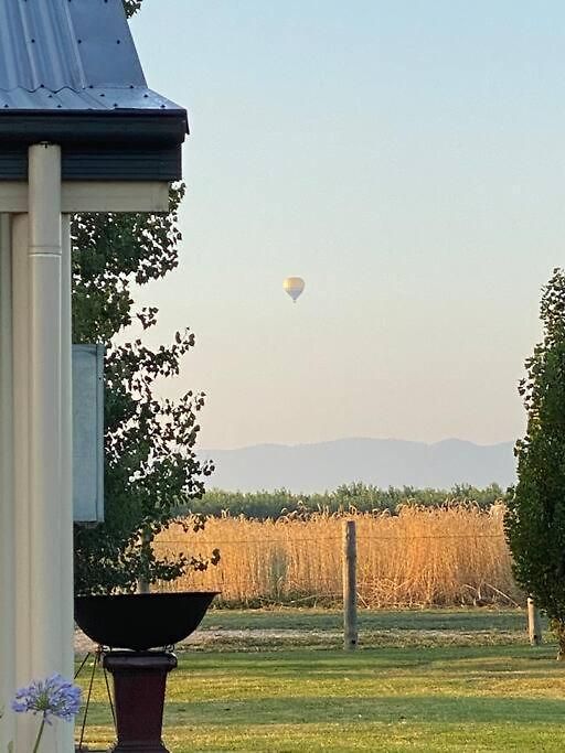 Holiday home 'vineyard Cottage' A Golden Escape Among The Vines Mudgee