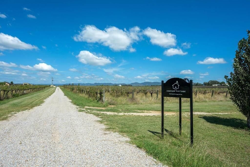 'vineyard Cottage' A Golden Escape Among The Vines Holiday home Mudgee