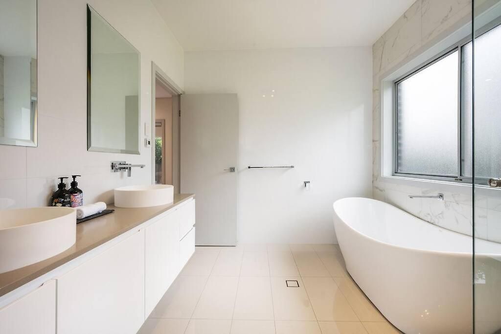 Luxury Meets Modern Along Cudgegong River *