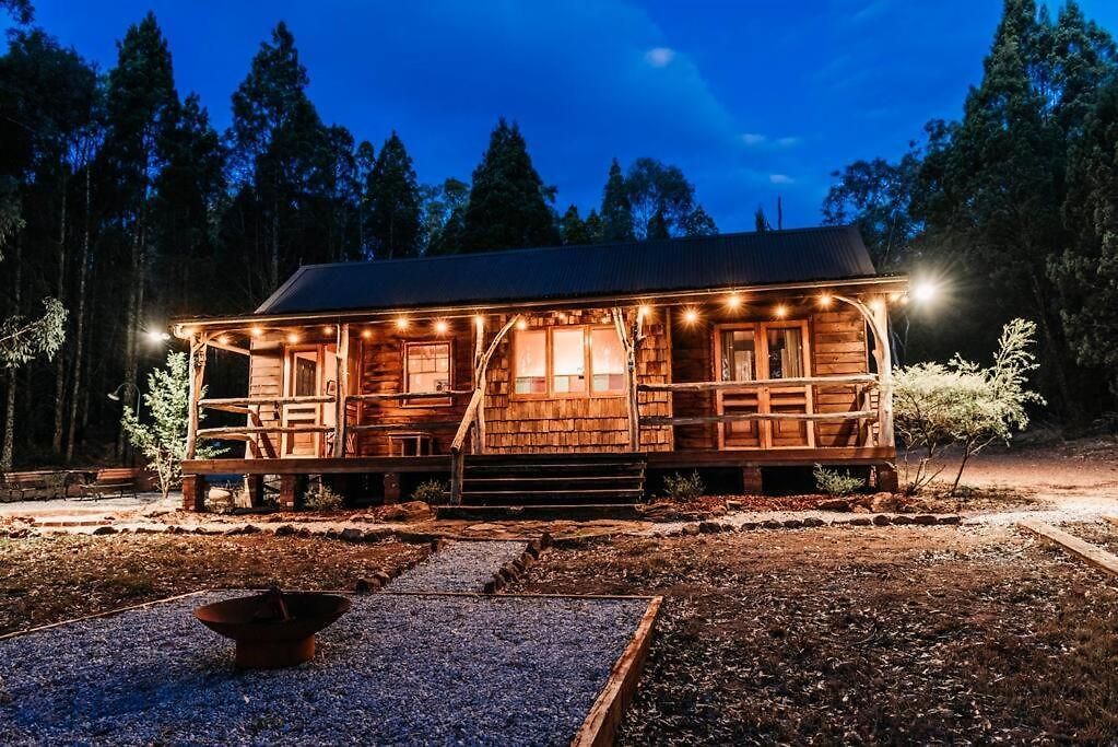 Black Springs - A Romantic Bushland Escape *