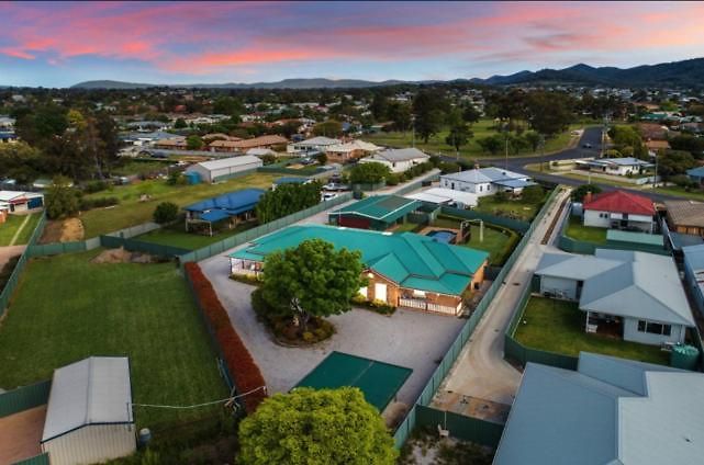Spacious Style With Pool In - Rest Easy * Mudgee