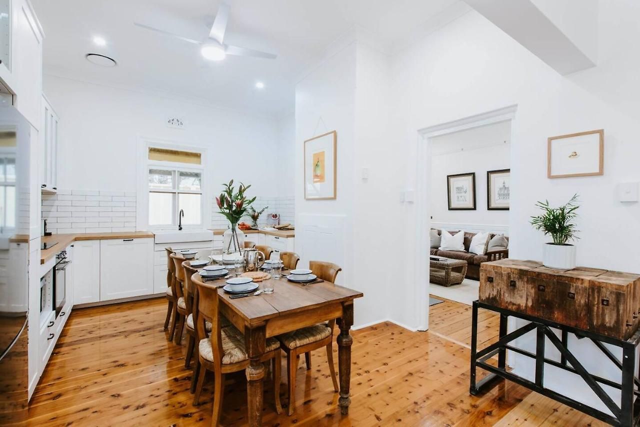 Yarranvale On Gladstone - A Gorgeous Country Abode Holiday home *