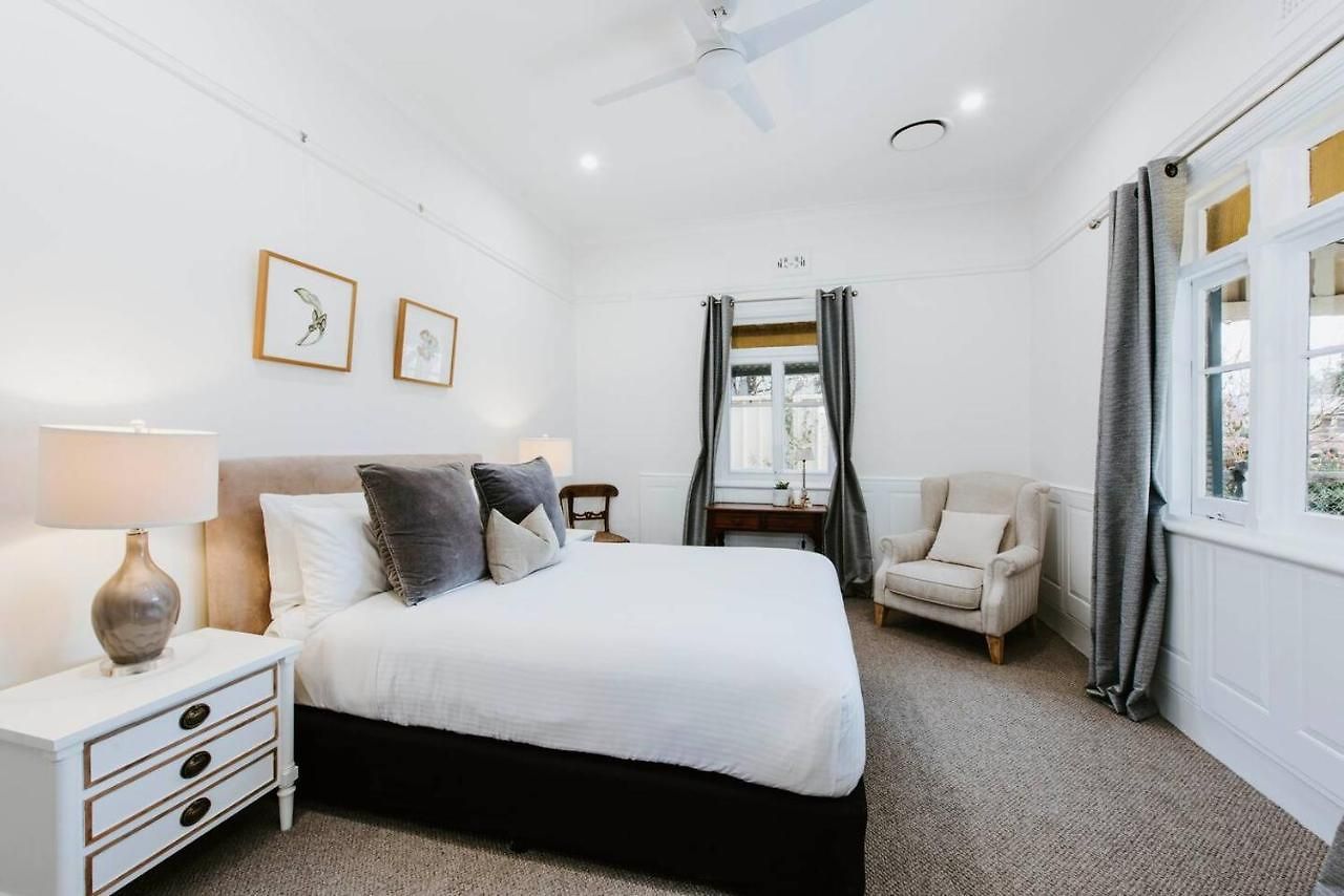 Yarranvale On Gladstone - A Gorgeous Country Abode Holiday home Mudgee