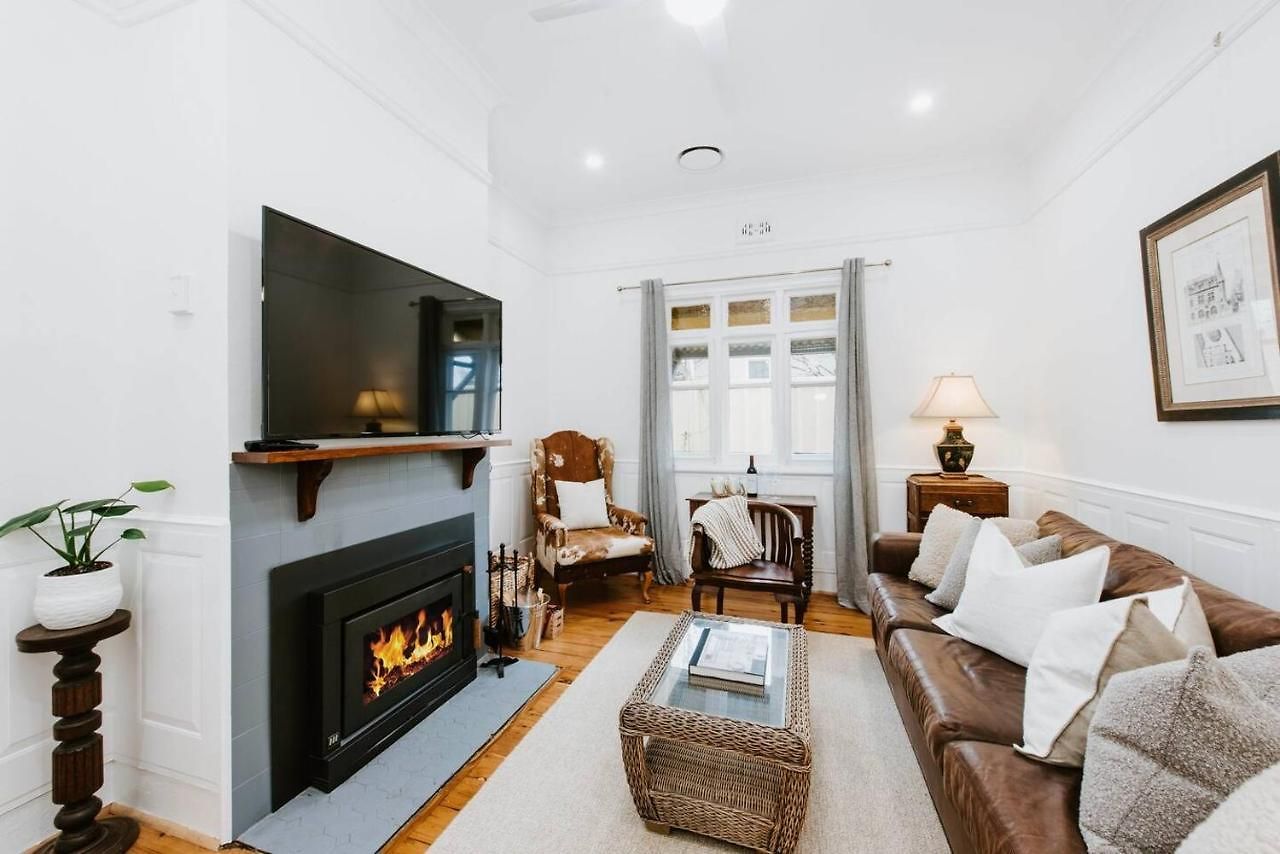 Yarranvale On Gladstone - A Gorgeous Country Abode Holiday home *
