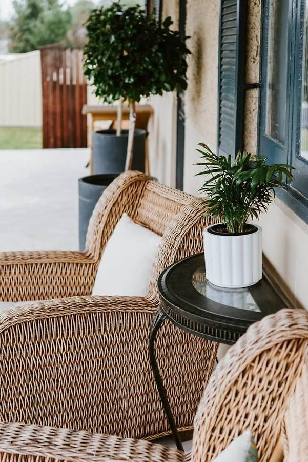 Holiday home Yarranvale On Gladstone - A Gorgeous Country Abode *