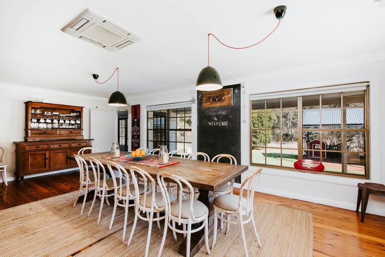 'wilpine' Poolside Country Luxury Near Town Holiday home *