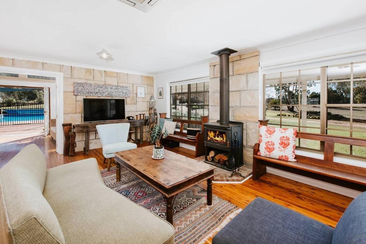 Holiday home 'wilpine' Poolside Country Luxury Near Town Mudgee