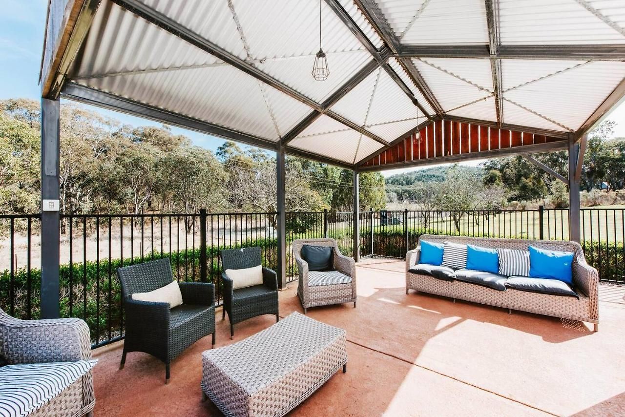'wilpine' Poolside Country Luxury Near Town Holiday home