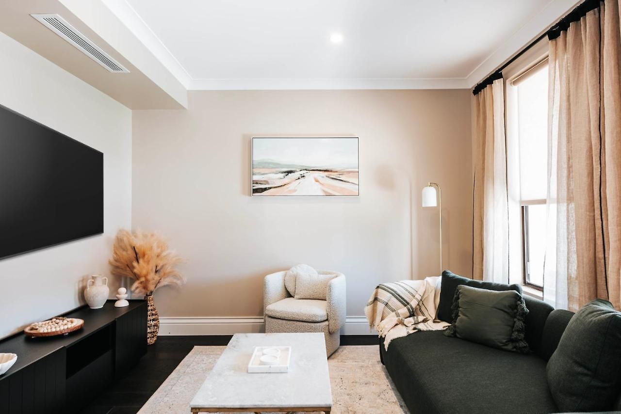 Mckenna Terraces Apartment *