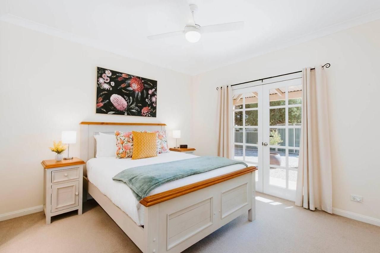 'pebble Lane Cottage' A Charming *