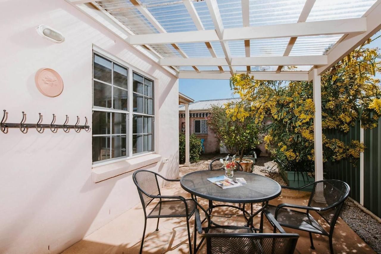 'pebble Lane Cottage' A Charming