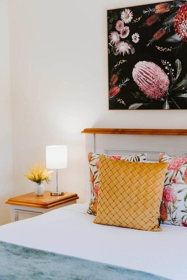 Holiday home 'pebble Lane Cottage' A Charming
