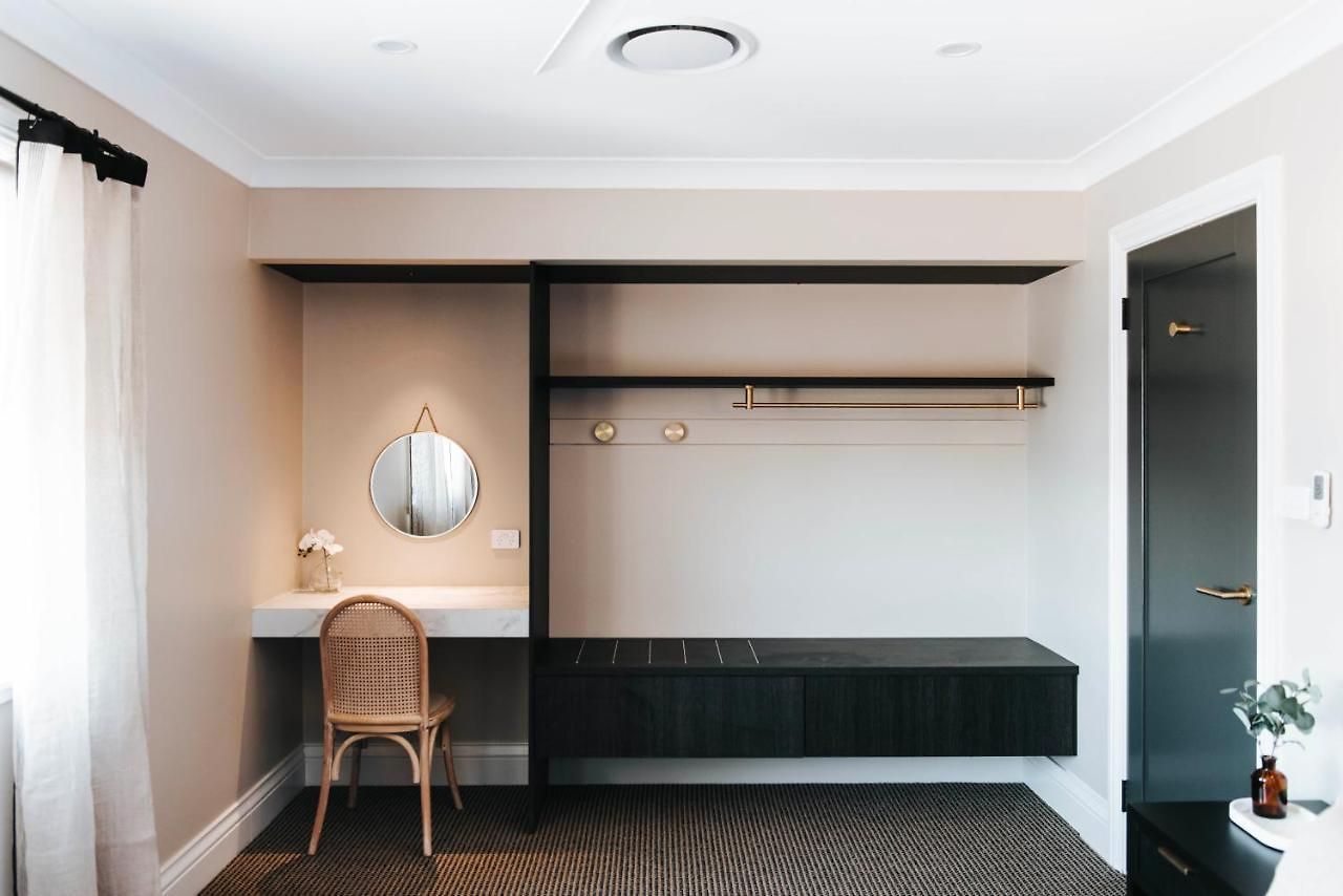 Mckenna Terraces Apartment
