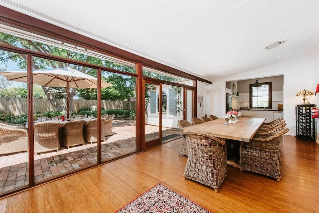 Holiday home Cawarra On The Park - Historic Grandeur