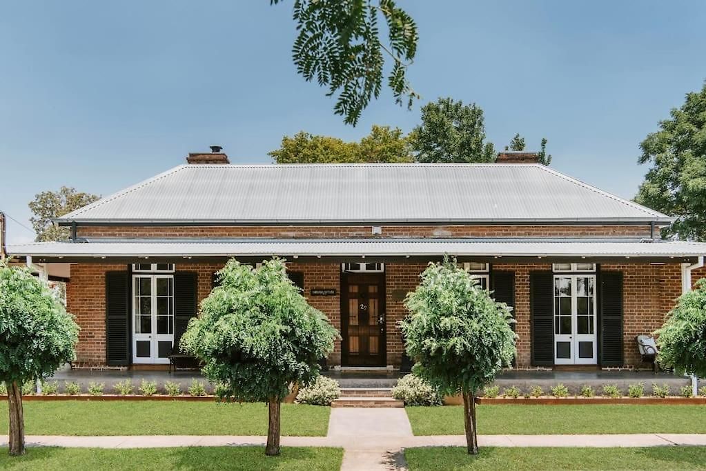 Cawarra On The Park - Historic Grandeur Holiday home *