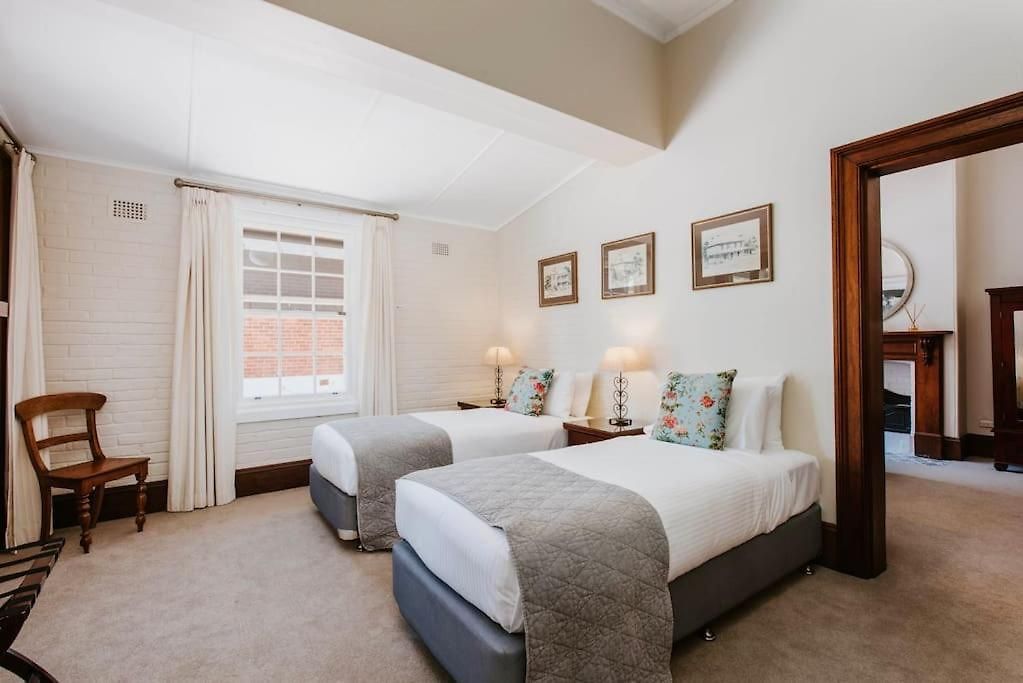 Cawarra On The Park - Historic Grandeur Mudgee