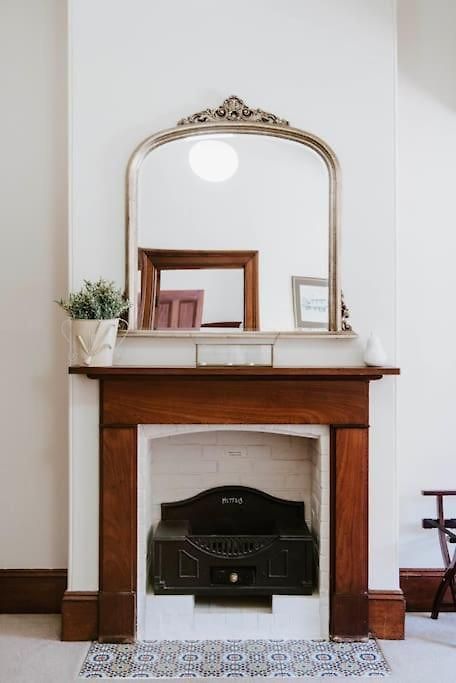 Cawarra On The Park - Historic Grandeur *