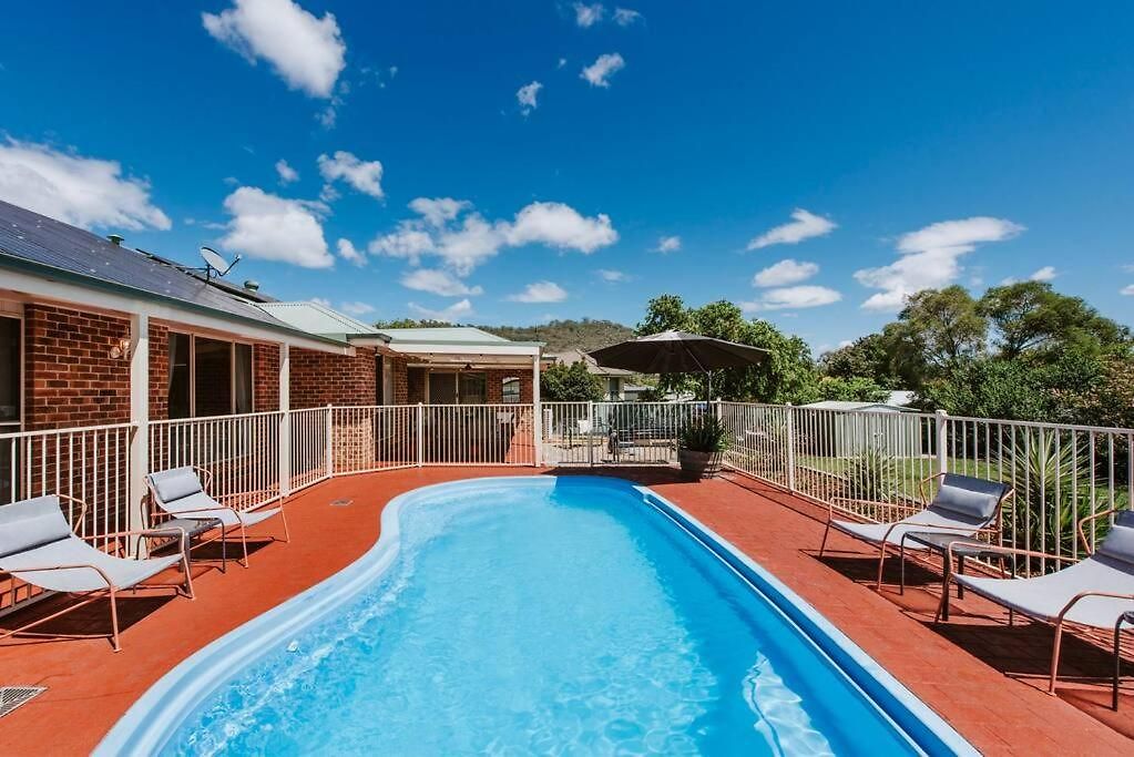 Macquarie Manor - Experience Grand Country Living Mudgee