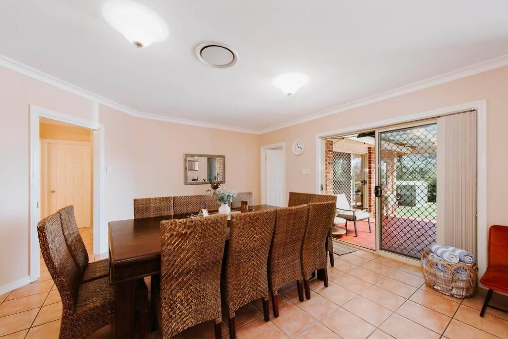 Macquarie Manor - Experience Grand Country Living Holiday home *