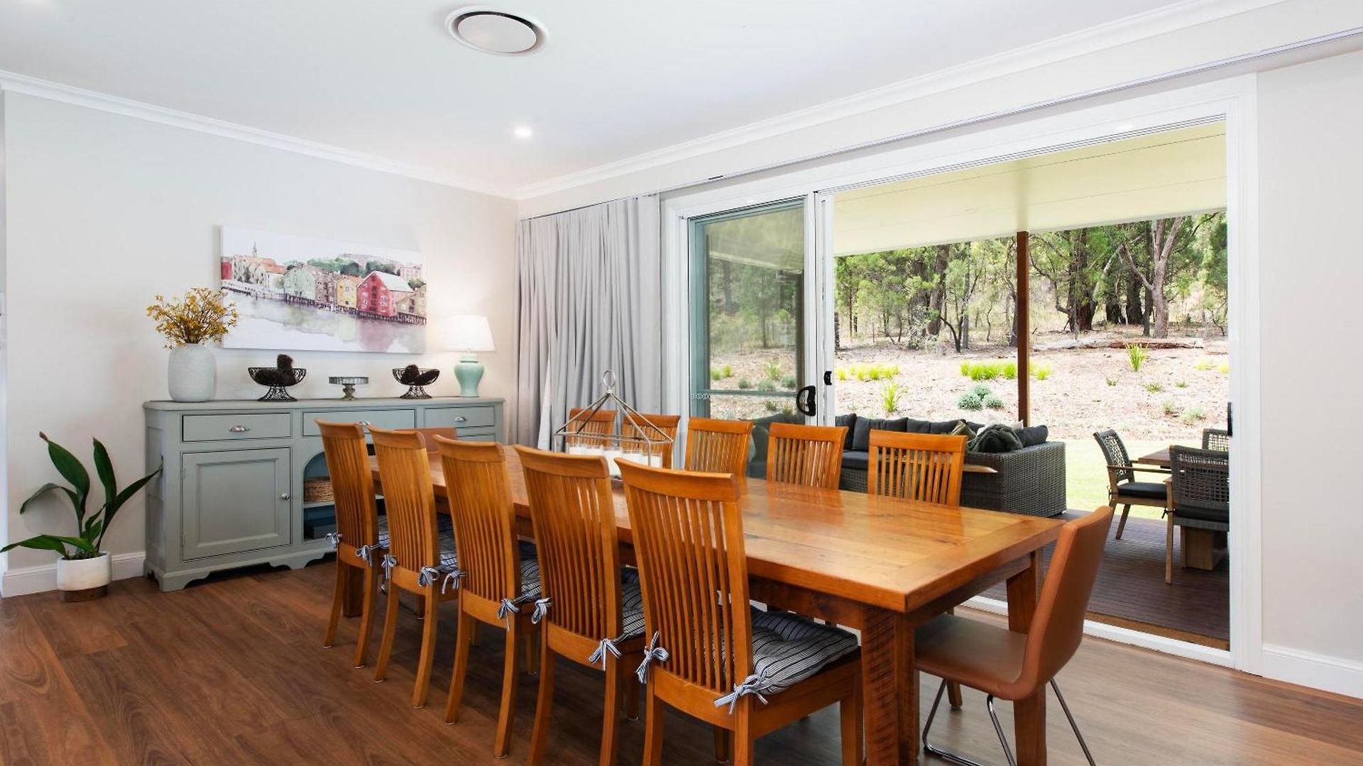 Lazy Frog Country Luxury * Mudgee