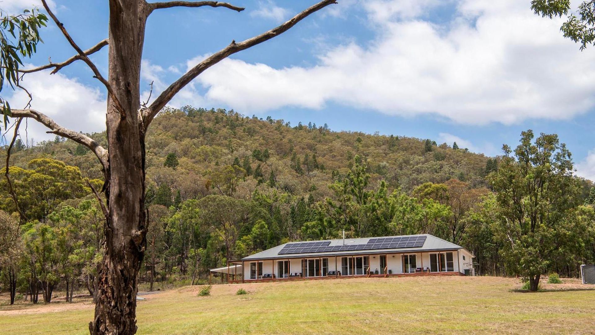 Lazy Frog Country Luxury Holiday home