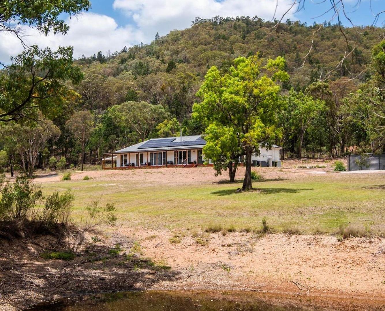Lazy Frog Country Luxury Holiday home