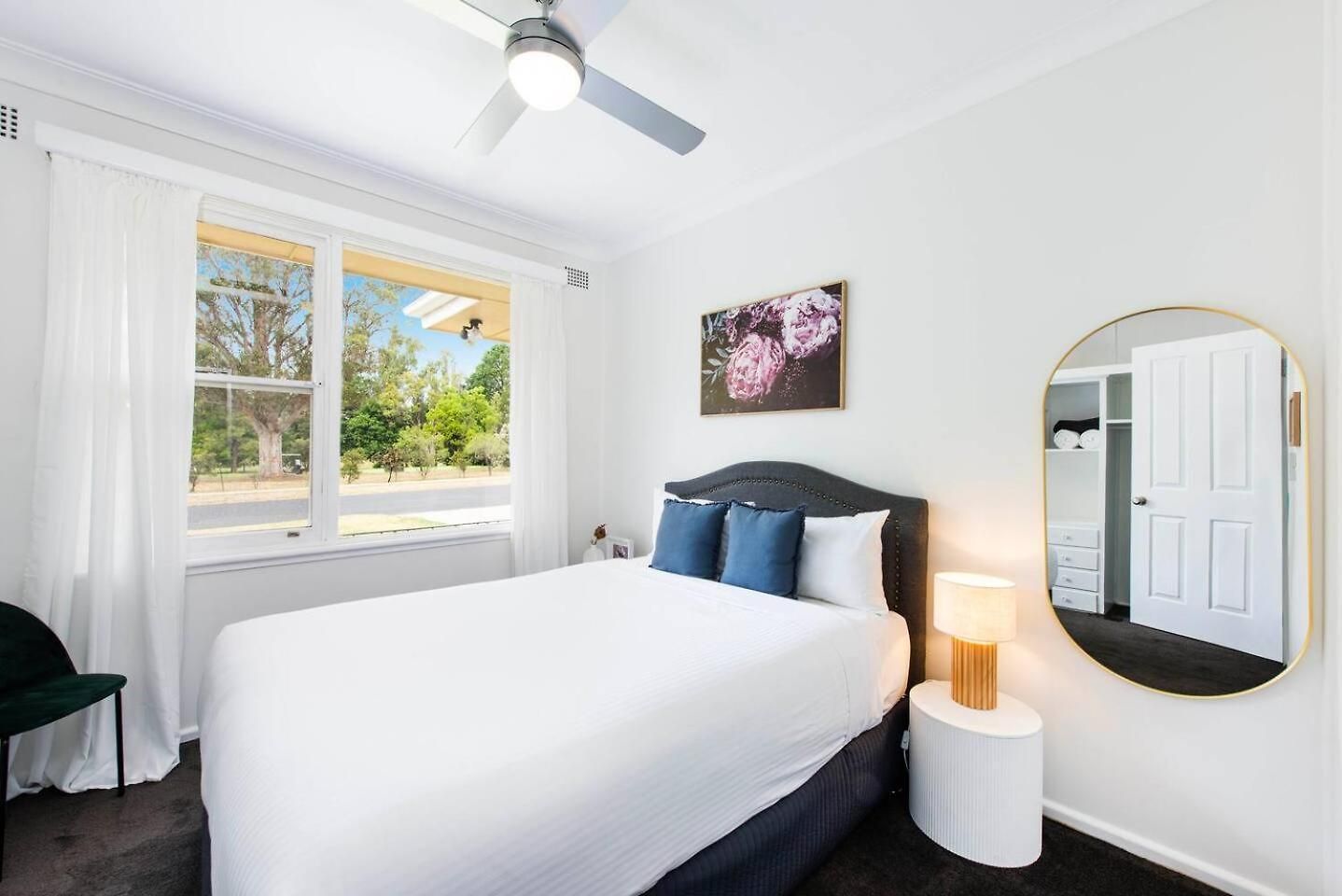 Holiday home Bancroft House On Scenic Golf Course