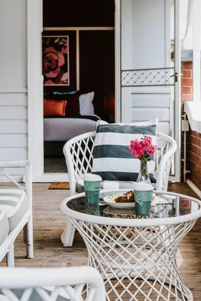 Court House Hideaway - Country Comfort In Town Holiday home *