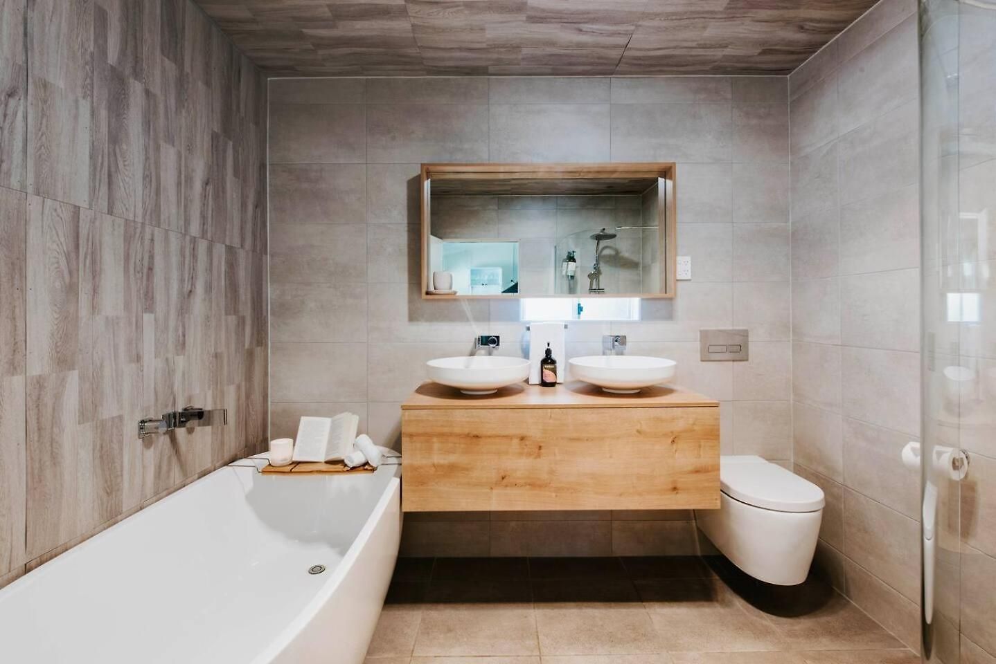 Court House Hideaway - Country Comfort In Town *