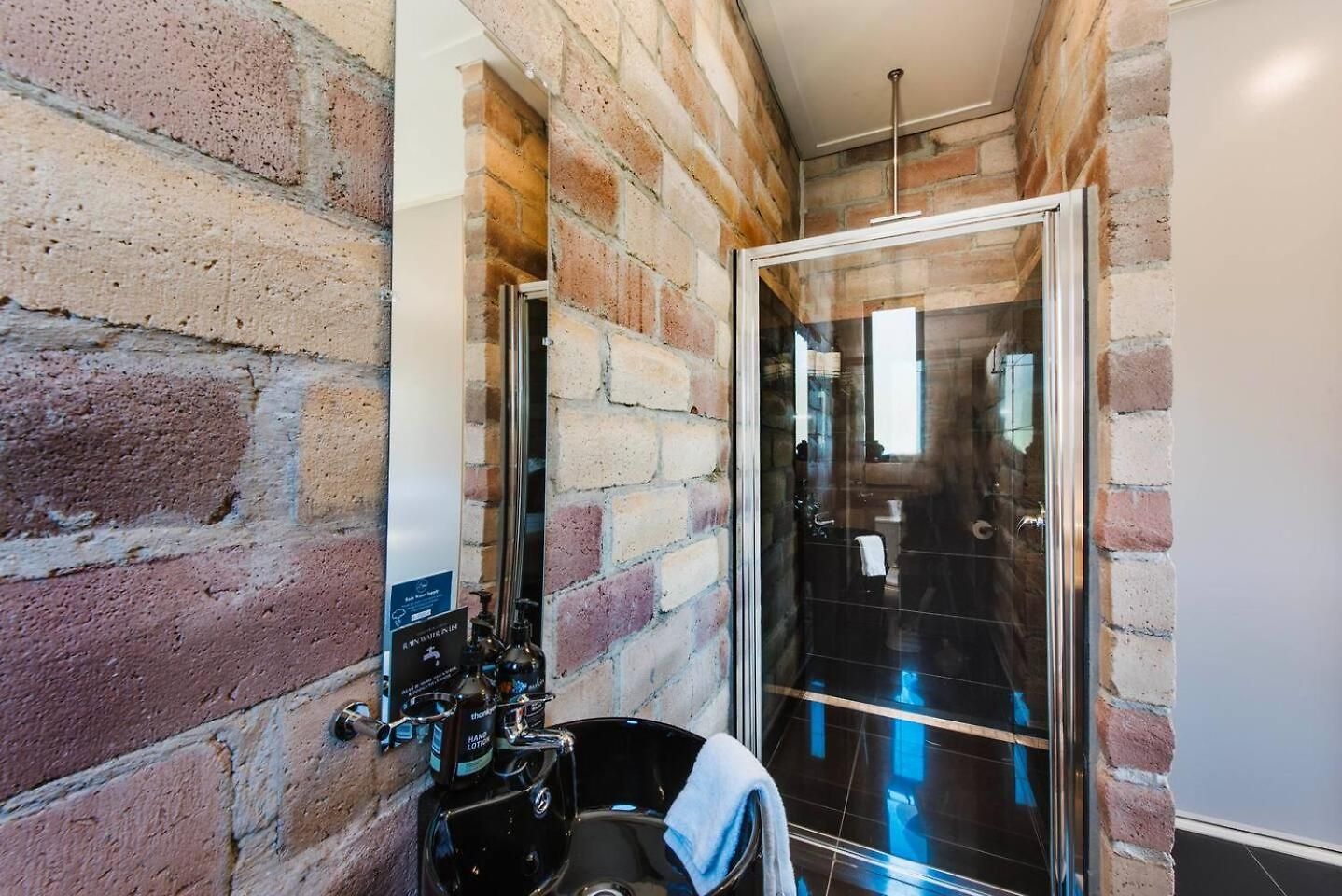 'tyalla Lodge' Unique Luxe Design In The Mountains Holiday home Mudgee