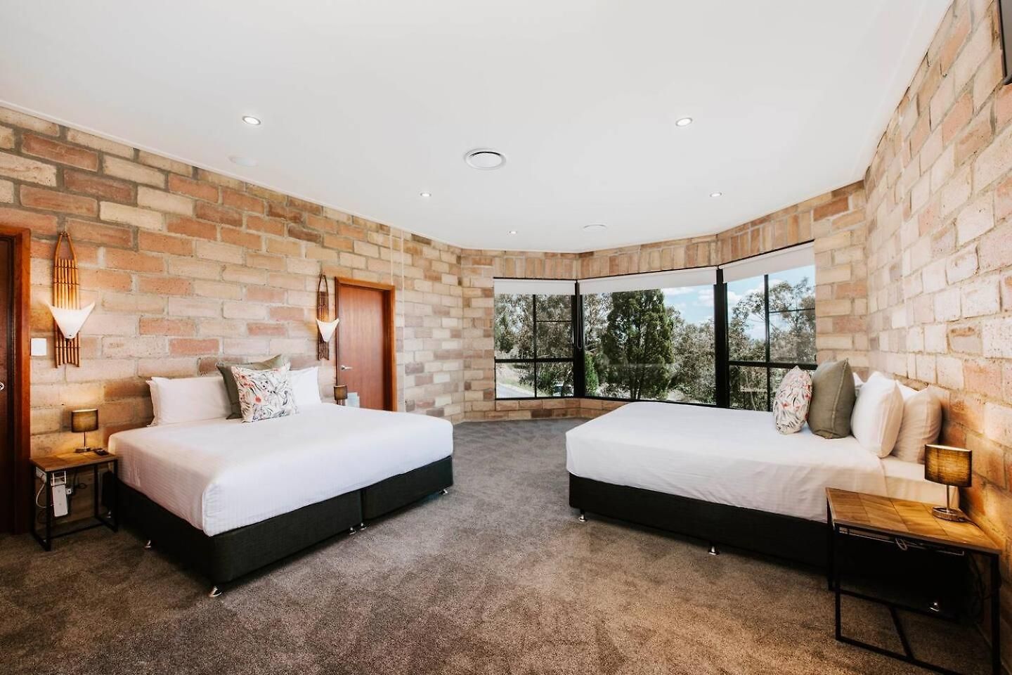 'tyalla Lodge' Unique Luxe Design In The Mountains
