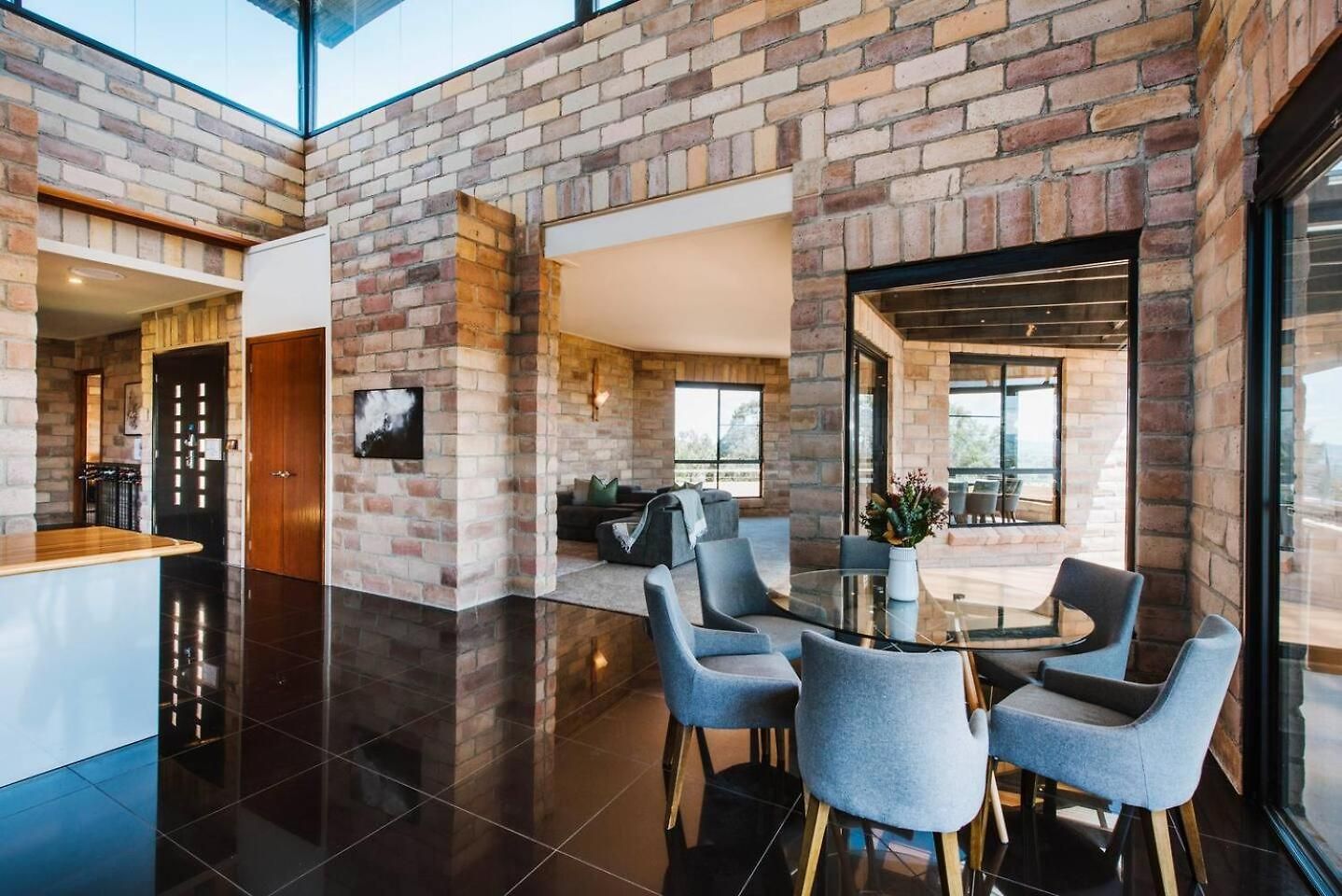 'tyalla Lodge' Unique Luxe Design In The Mountains *