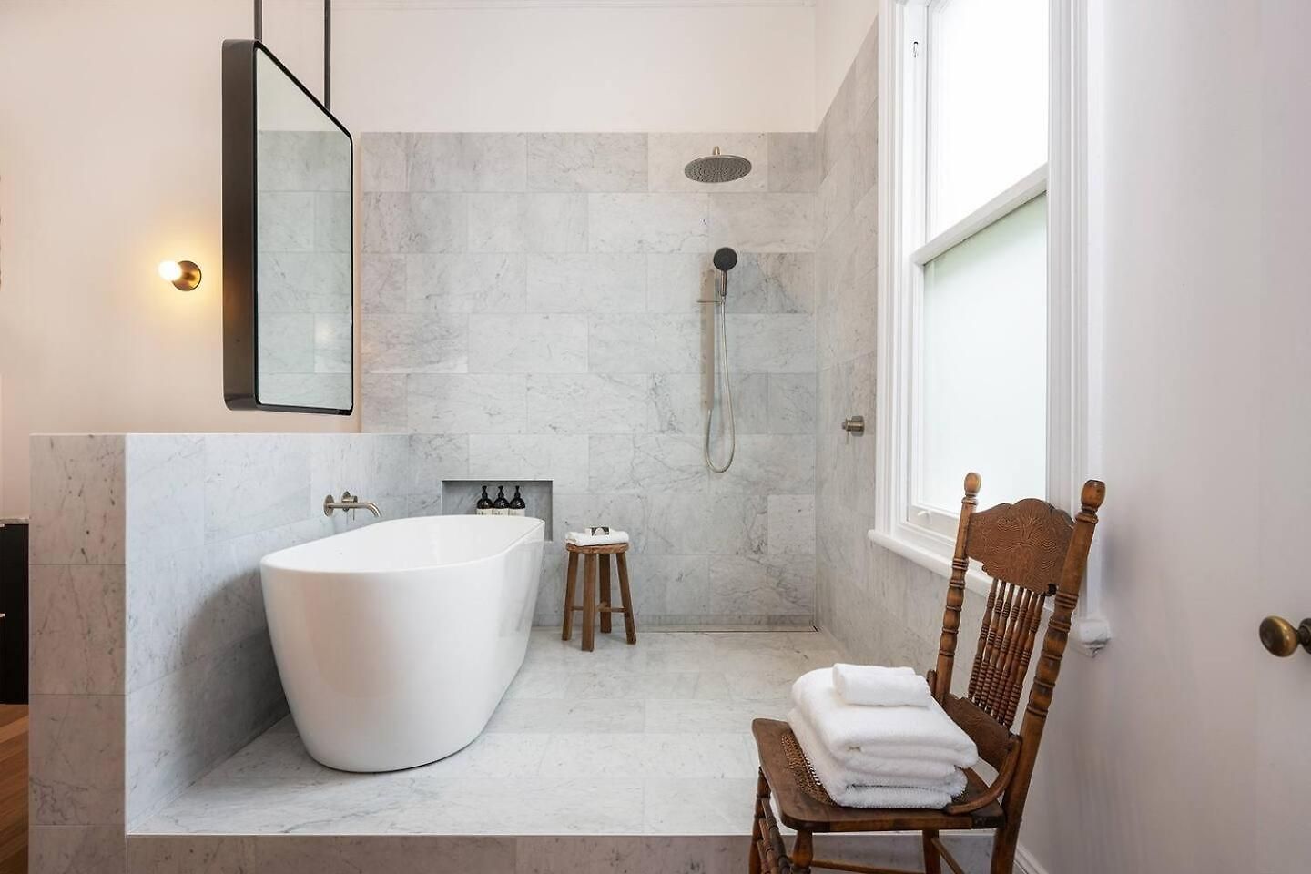 Luxury At Lauralla - An Elegant Victorian Escape Holiday home