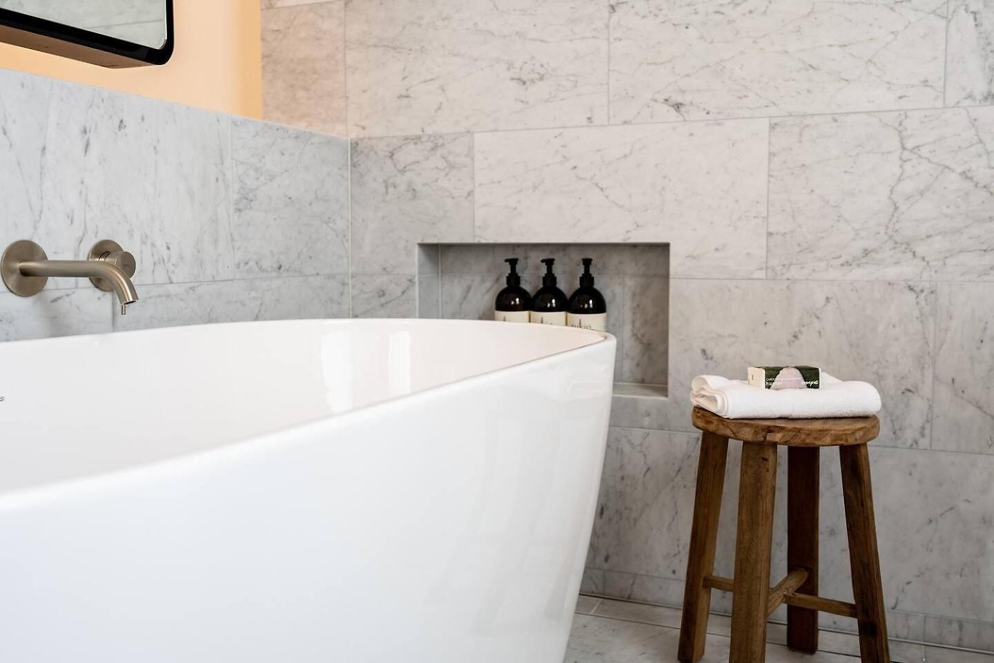 Luxury At Lauralla - An Elegant Victorian Escape *