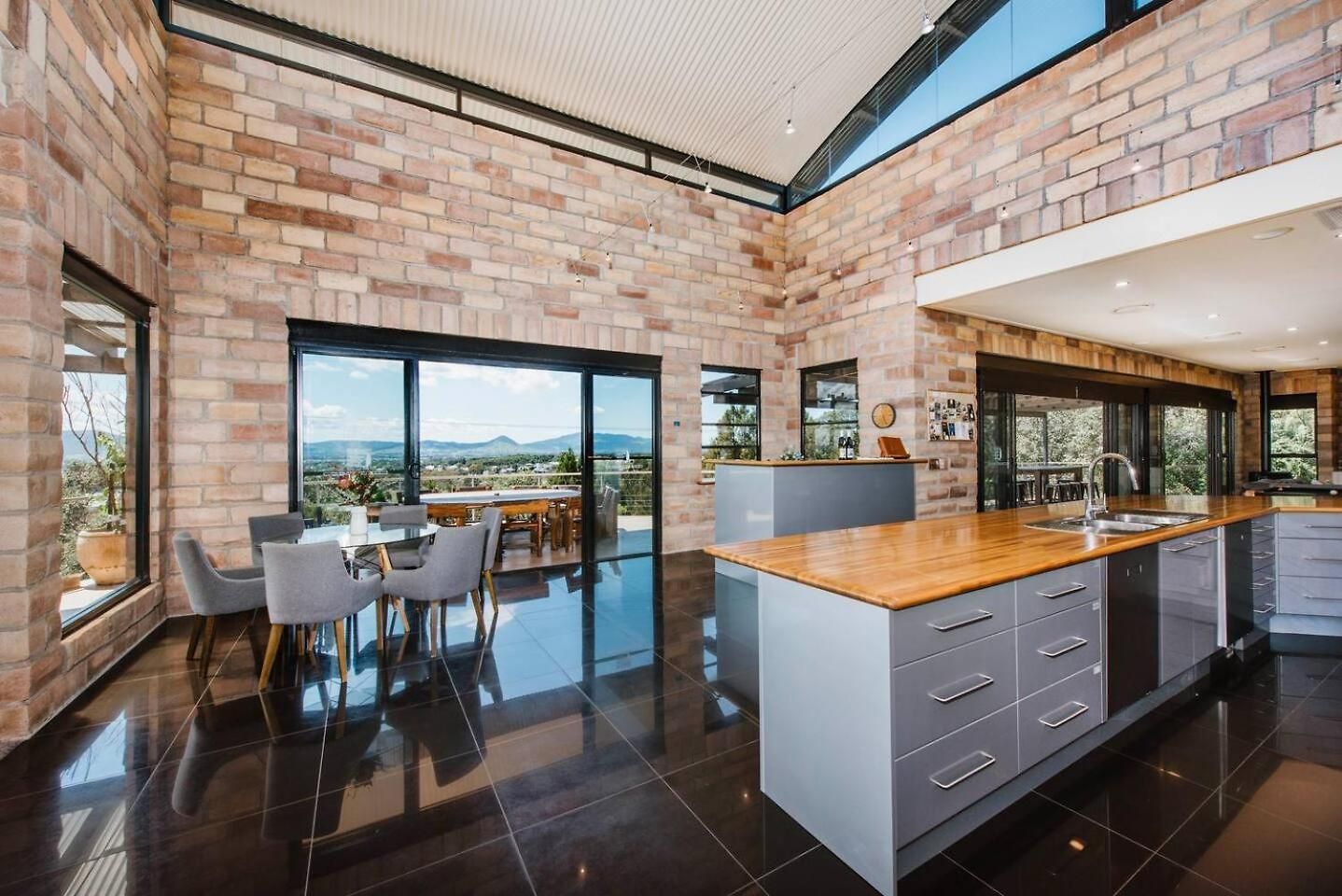 Holiday home 'tyalla Lodge' Unique Luxe Design In The Mountains Mudgee