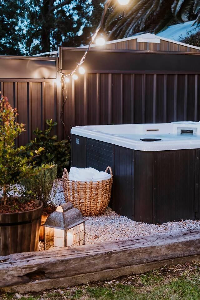 Charlie's Stylish Family-friendly In Downtown Mudgee