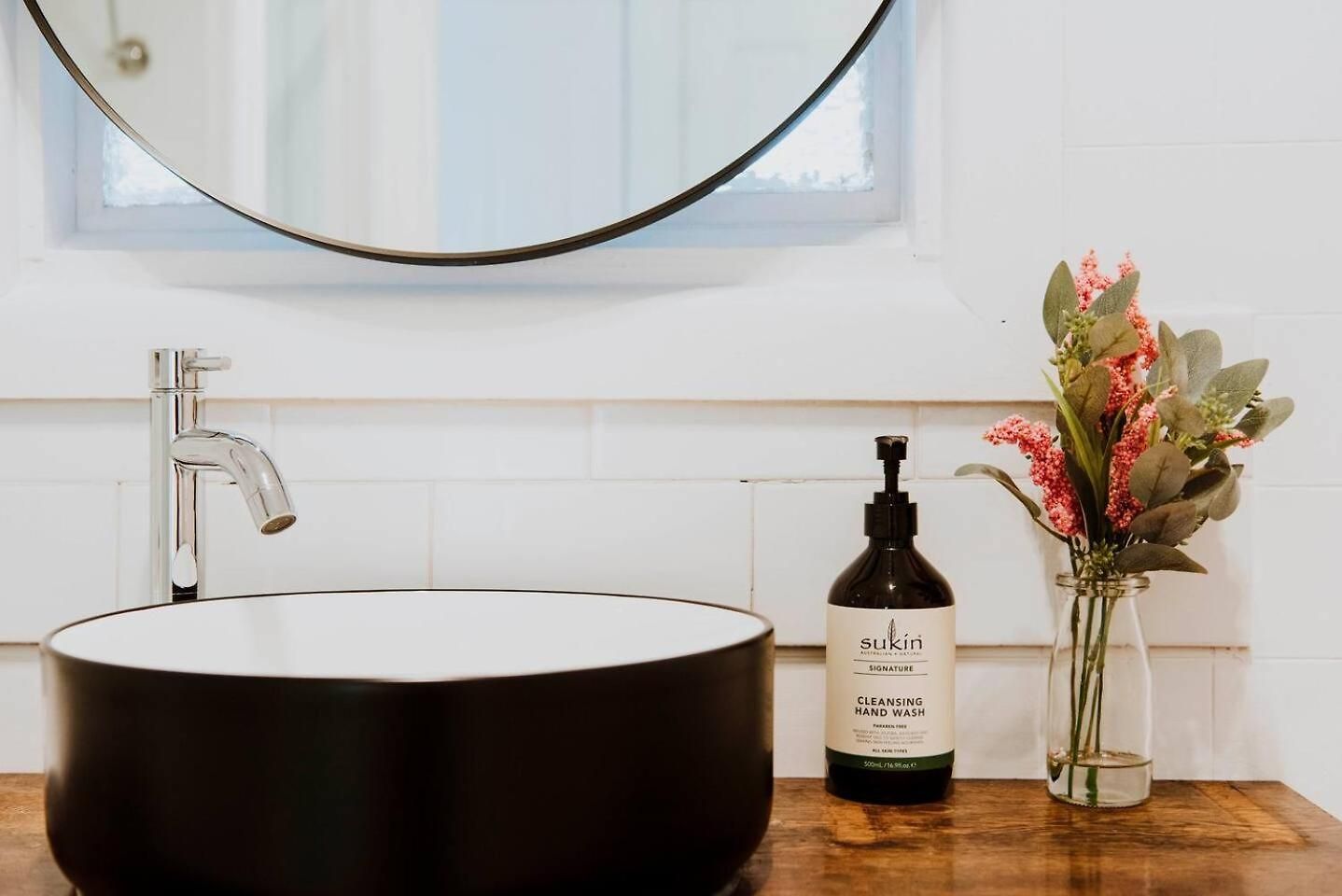 Charlie's Stylish Family-friendly In Downtown Holiday home Mudgee