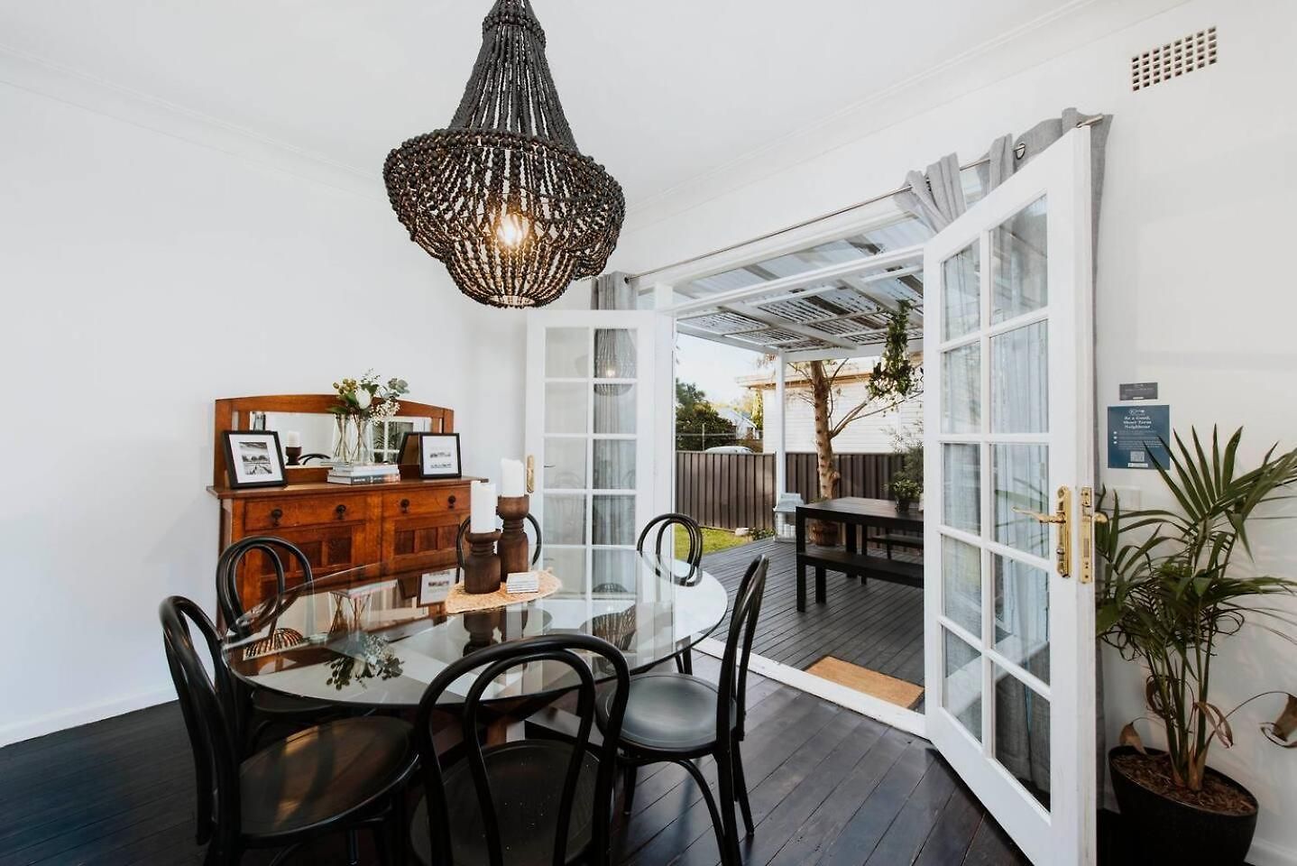 Charlie's Stylish Family-friendly In Downtown Holiday home