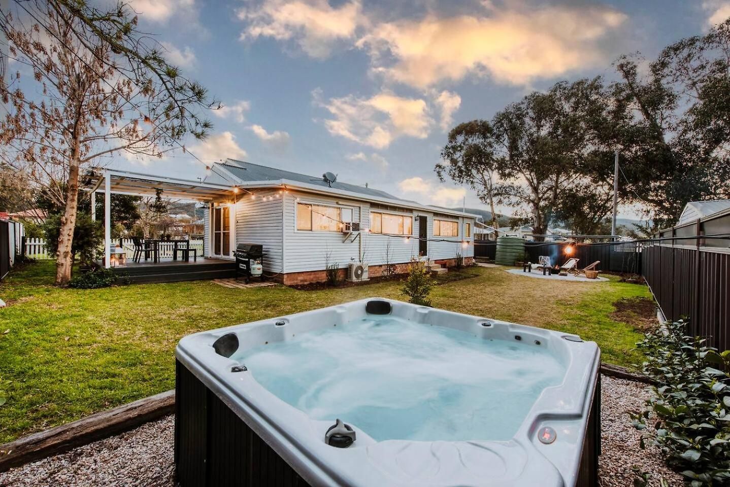 Holiday home Charlie's Stylish Family-friendly In Downtown *