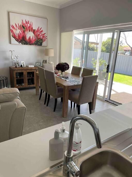 Hamptons House -lux Holiday home