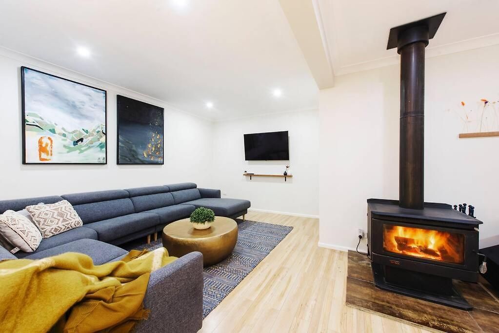 The Orange Door -a Spacious In Town Holiday home Mudgee