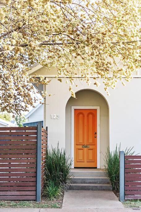 Holiday home The Orange Door -a Spacious In Town Mudgee